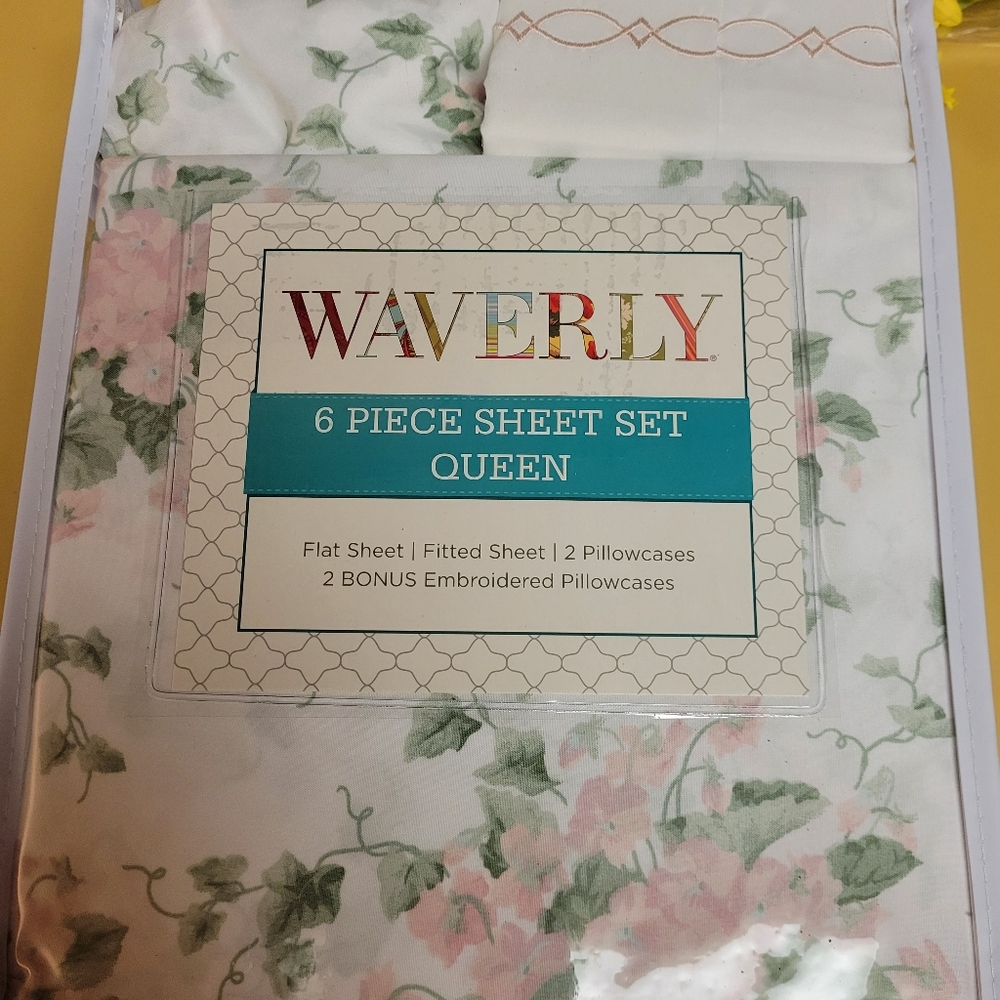 Queen sheet set